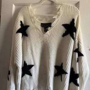 Black & white crop sweater